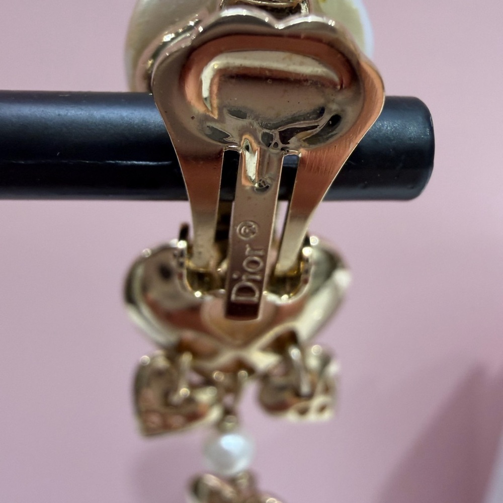 #235 Dior Gold Heart and Pearl Earrings - Picture 9 of 13